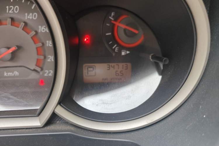 Used Nissan Sylphy 2012 Classic 1.6XE Automatic Comfort Edition Odometer Close Up