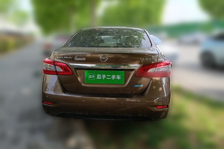 Used Nissan Sylphy 2012 1.6XE Manual Comfort Edition Rear
