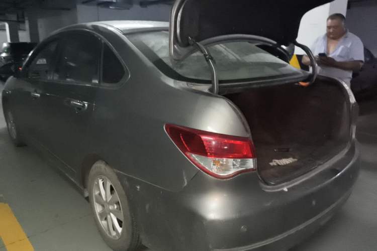 Used Nissan Sylphy 2012 Classic 1.6XE Manual Comfort Edition Rear Left 45 Deg