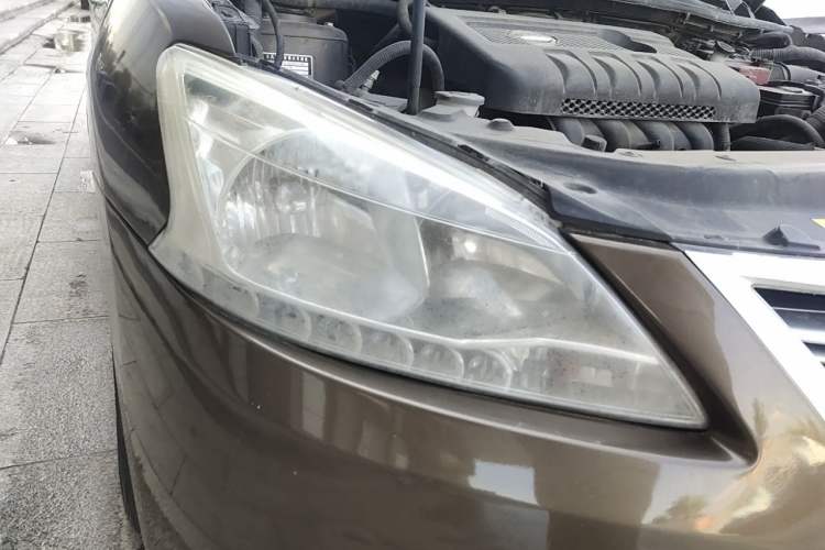 Used Nissan Sylphy 2012 1.6 XL CVT Luxury Edition Right Front Headlight