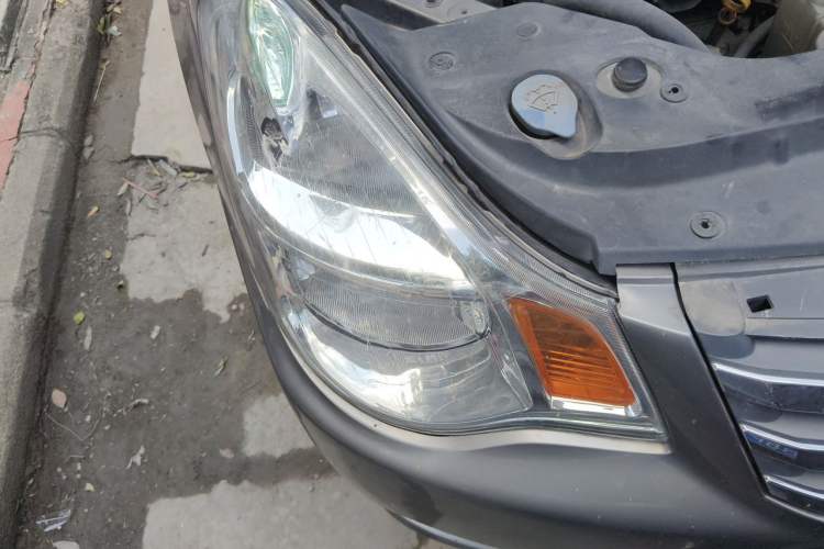Used Nissan Sylphy 2012 Classic 1.6XE Automatic Comfort Edition Right Front Headlight
