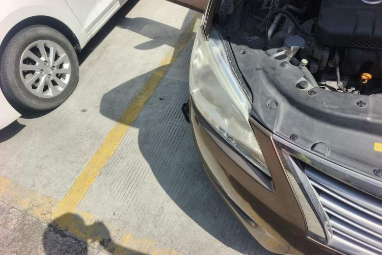 Used Nissan Sylphy 2012 1.6 XL CVT Luxury Edition Right Front Headlight