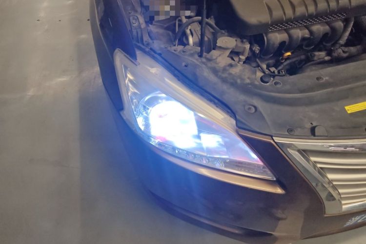 Used Nissan Sylphy 2012 1.6 XL CVT Luxury Edition Right Front Headlight