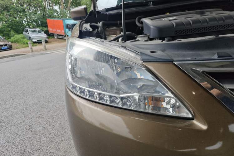 Used Nissan Sylphy 2012 1.6 XL CVT Luxury Edition Right Front Headlight
