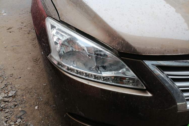 Used Nissan Sylphy 2012 Classic 1.6 XL Automatic Luxury Edition Right Front Headlight
