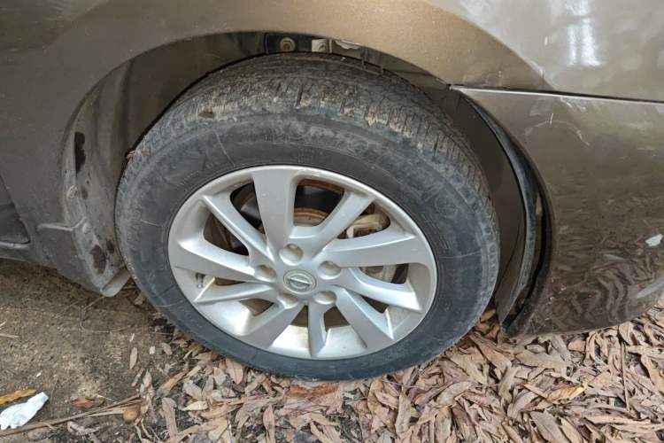 Used Nissan Sylphy 2012 1.8XL CVT Luxury Edition Right Front Wheel Hub