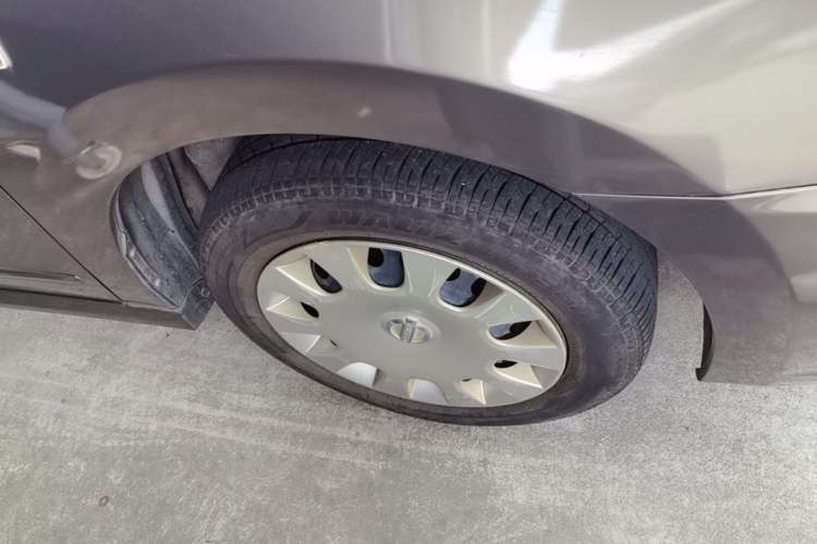 Used Nissan Sylphy 2012 Classic 1.6XE Automatic Comfort Edition Right Front Wheel Hub