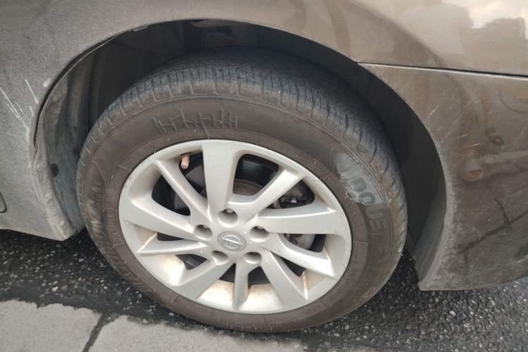 Used Nissan Sylphy 2012 1.6 XL Manual Luxury Edition Right Front Wheel Hub