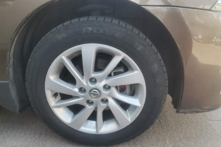 Used Nissan Sylphy 2012 1.8XL Manual Luxury Edition Right Front Wheel Hub