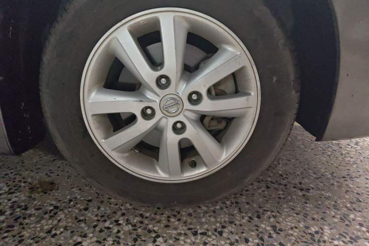 Used Nissan Sylphy 2012 Classic 1.6XL Manual Luxury Edition Right Front Wheel Hub
