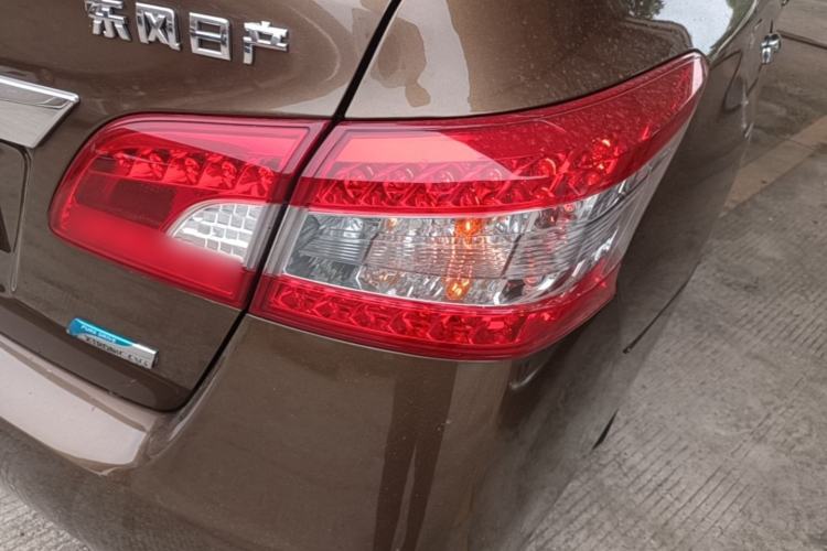 Used Nissan Sylphy 2012 1.6XE CVT Comfort Edition Right Rear Taillight