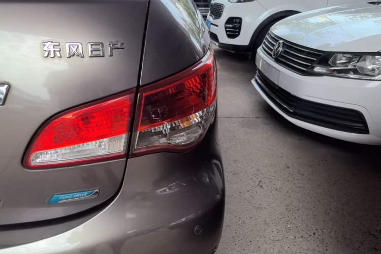Used Nissan Sylphy 2012 Classic 1.6XE Manual Comfort Edition Right Rear Taillight