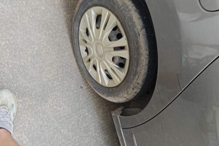 Used Nissan Sylphy 2012 Classic 1.6XE Automatic Comfort Edition Right Rear Wheel Hub