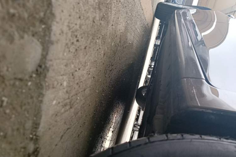 Used Nissan Sylphy 2012 1.6XE CVT Comfort Edition Right Side Sill