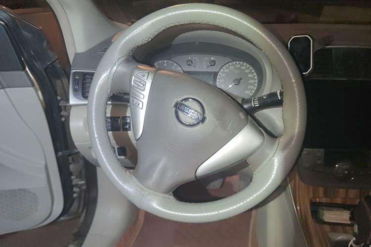 Used Nissan Sylphy 2012 1.6 XL CVT Luxury Edition Steering Wheel