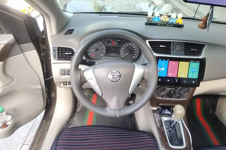 Used Nissan Sylphy 2012 1.6 XL CVT Luxury Edition Steering Wheel