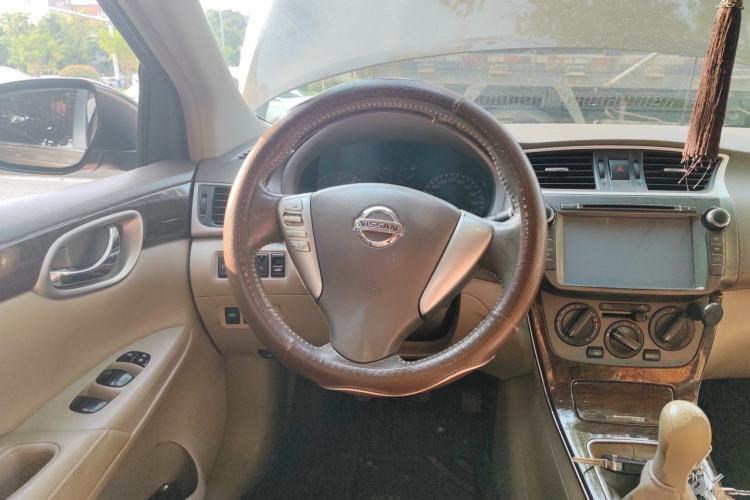 Used Nissan Sylphy 2012 1.6 XL Manual Luxury Edition Steering Wheel