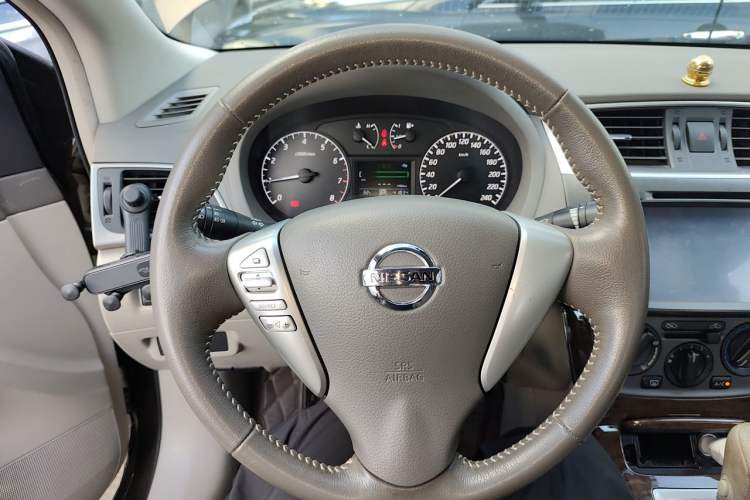 Used Nissan Sylphy 2012 1.6 XL CVT Luxury Edition Steering Wheel