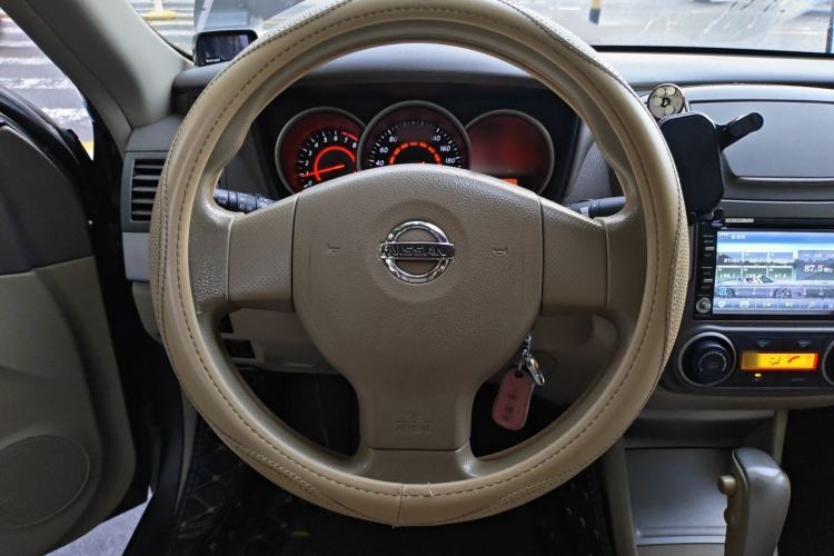 Used Nissan Sylphy 2012 Classic 1.6XE Automatic Comfort Edition Steering Wheel