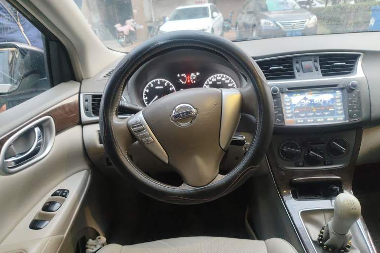 Used Nissan Sylphy 2012 1.6 XL Manual Luxury Edition Steering Wheel