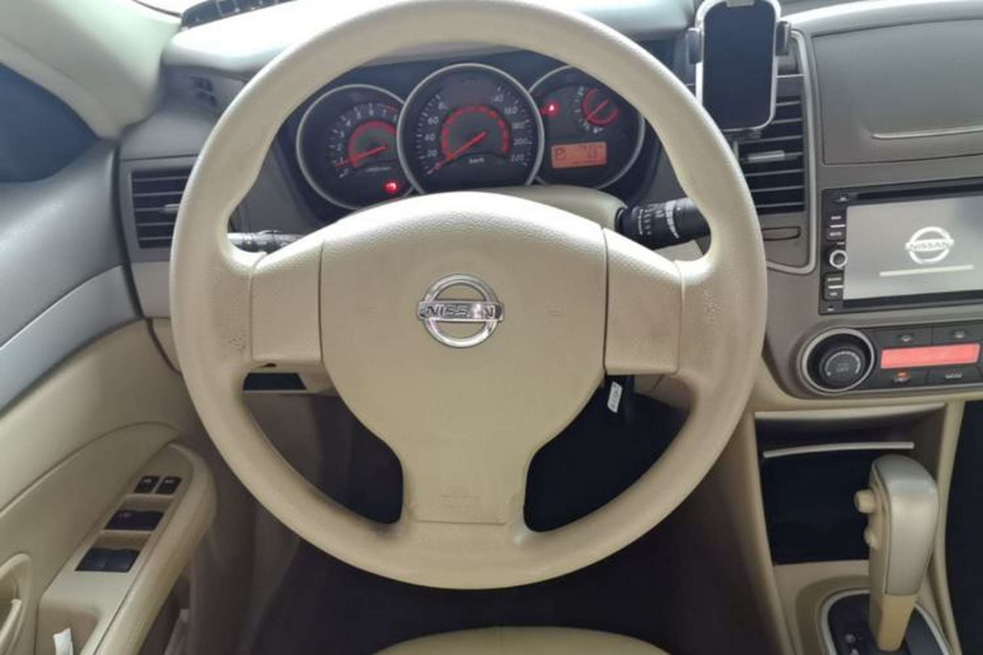 Used Nissan Sylphy 2012 Classic 1.6XE Automatic Comfort Edition Steering Wheel