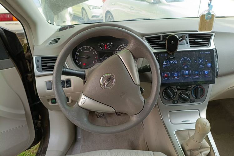 Used Nissan Sylphy 2012 1.6XE Manual Comfort Edition Steering Wheel