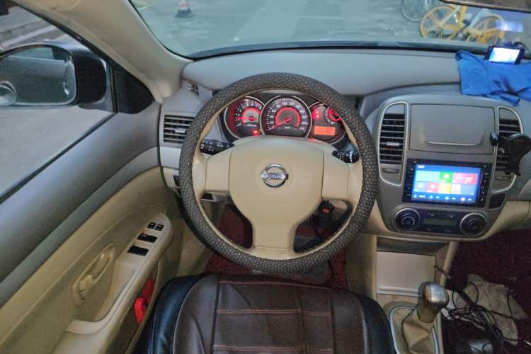 Used Nissan Sylphy 2012 Classic 1.6XE Manual Comfort Edition Steering Wheel