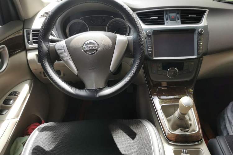 Used Nissan Sylphy 2012 1.8XL Manual Luxury Edition Steering Wheel