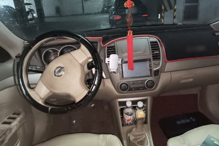 Used Nissan Sylphy 2012 Classic 1.6XE Manual Comfort Edition Steering Wheel