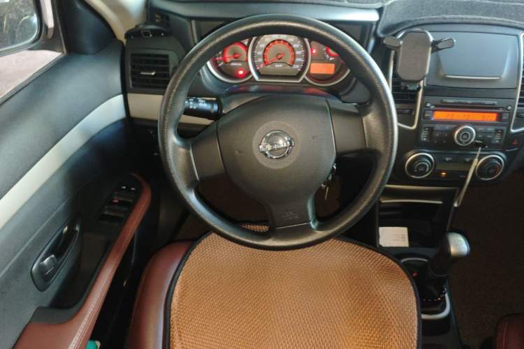Used Nissan Sylphy 2012 Classic 1.6XE Manual Comfort Edition Steering Wheel