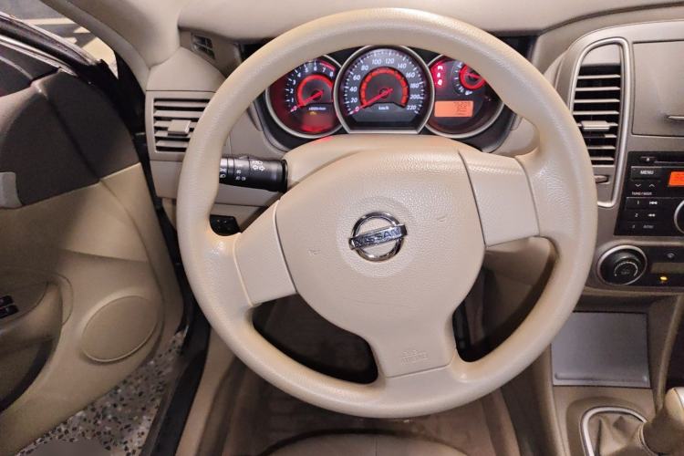 Used Nissan Sylphy 2012 Classic 1.6XL Manual Luxury Edition Steering Wheel