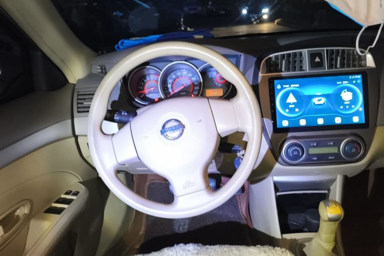 Used Nissan Sylphy 2012 Classic 1.6XE Manual Comfort Edition Steering Wheel