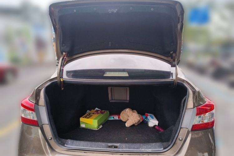 Used Nissan Sylphy 2012 1.6 XL CVT Luxury Edition Trunk