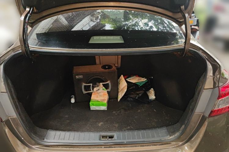 Used Nissan Sylphy 2012 1.8XL CVT Luxury Edition Trunk