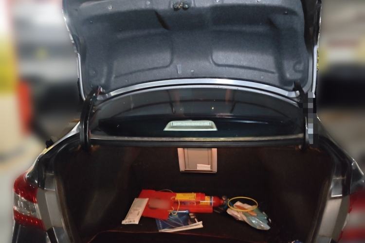 Used Nissan Sylphy 2012 1.6 XL CVT Luxury Edition Trunk