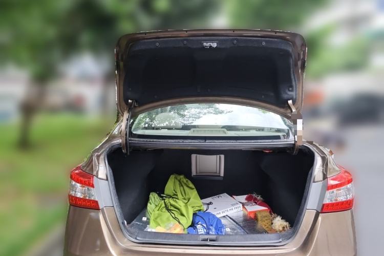 Used Nissan Sylphy 2012 1.6 XL CVT Luxury Edition Trunk