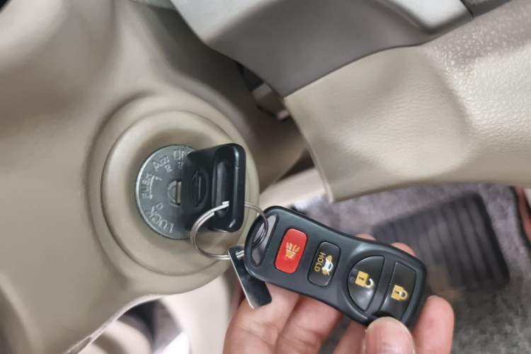 Used Nissan Sylphy 2012 Classic 1.6XE Manual Comfort Edition Vehicle Key