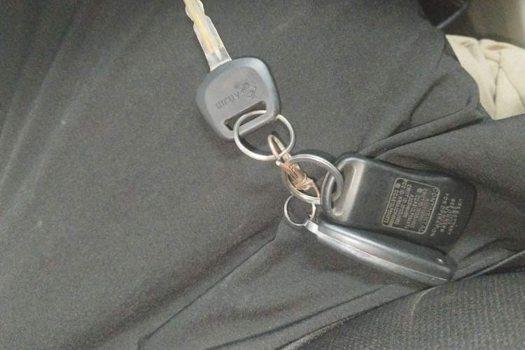 Used Nissan Sylphy 2012 Classic 1.6XE Manual Comfort Edition Vehicle Key