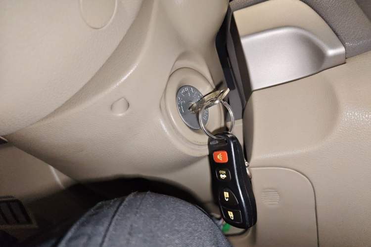 Used Nissan Sylphy 2012 Classic 1.6XL Manual Luxury Edition Vehicle Key
