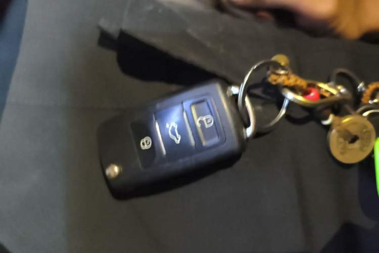 Used Nissan Sylphy 2012 Classic 1.6 XL Automatic Luxury Edition Vehicle Key