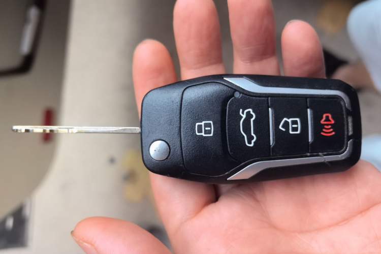 Used Nissan Sylphy 2012 Classic 1.6XE Manual Comfort Edition Vehicle Key