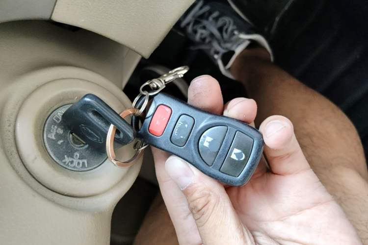 Used Nissan Sylphy 2012 Classic 1.6XE Automatic Comfort Edition Vehicle Key