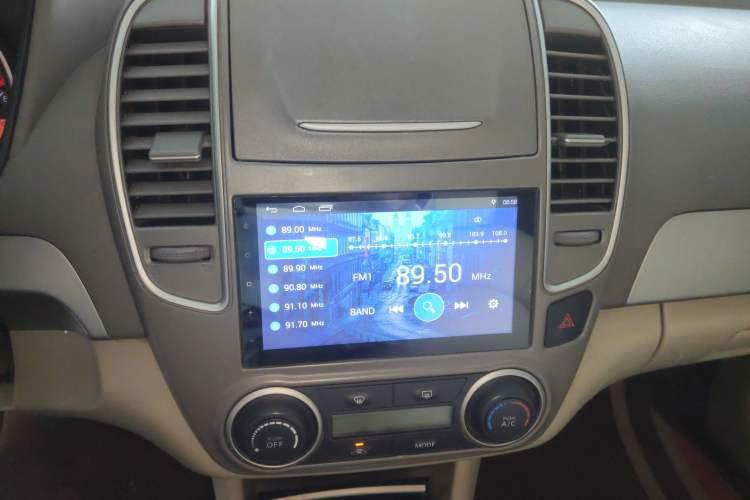 Used Nissan Sylphy 2012 Classic 1.6XE Automatic Comfort Edition Audio And AC Panel