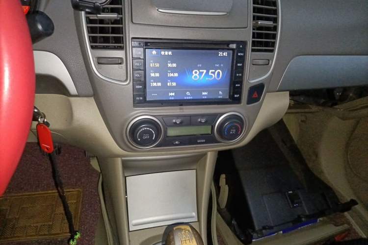 Used Nissan Sylphy 2012 Classic 1.6XE Manual Comfort Edition Audio And AC Panel
