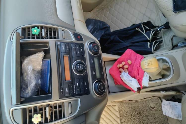 Used Nissan Sylphy 2012 Classic 1.6XL Manual Luxury Edition Audio And AC Panel