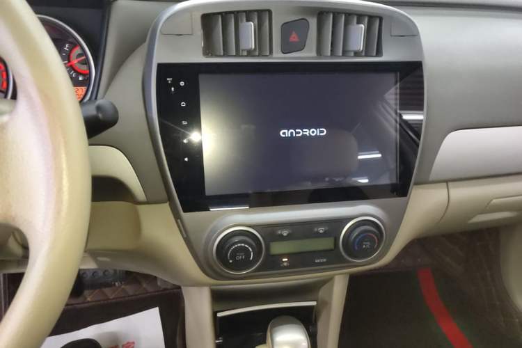 Used Nissan Sylphy 2012 Classic 1.6XE Automatic Comfort Edition Audio And AC Panel