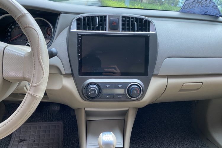 Used Nissan Sylphy 2012 Classic 1.6XE Manual Comfort Edition Audio And AC Panel