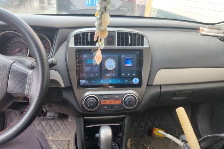 Used Nissan Sylphy 2012 Classic 1.6XE Automatic Comfort Edition Audio And AC Panel