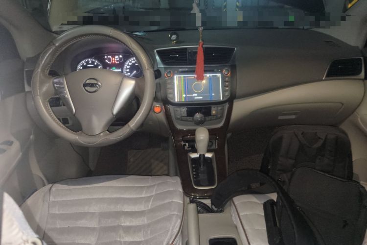 Used Nissan Sylphy 2012 1.8XL CVT Luxury Edition Center Console
