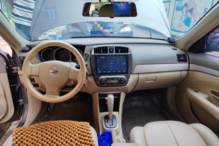 Used Nissan Sylphy 2012 Classic 1.6XE Automatic Comfort Edition Center Console
